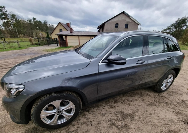 Mercedes-Benz GLC cena 128500 przebieg: 99200, rok produkcji 2018 z Dębica małe 137